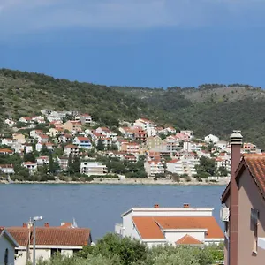 https://apartment-ema-trogir.splithotels.org