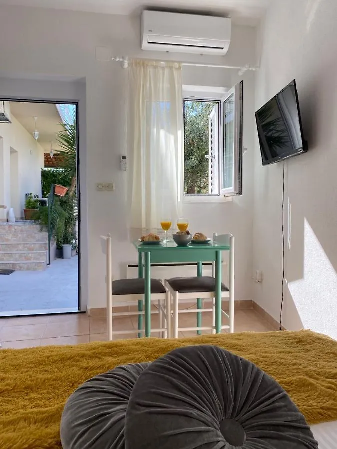 Apartment Sara Trogir